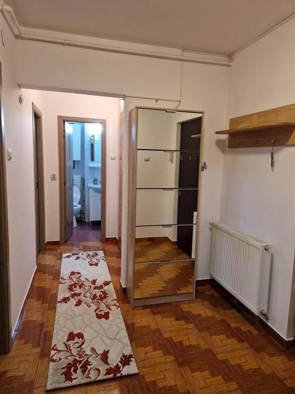 Apartament cu 2 camere decomandat în Exterior Vest