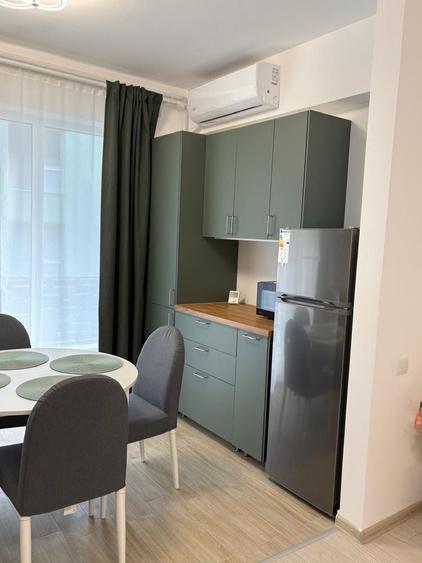 Apartament cu 2 camere decomandat în Titan