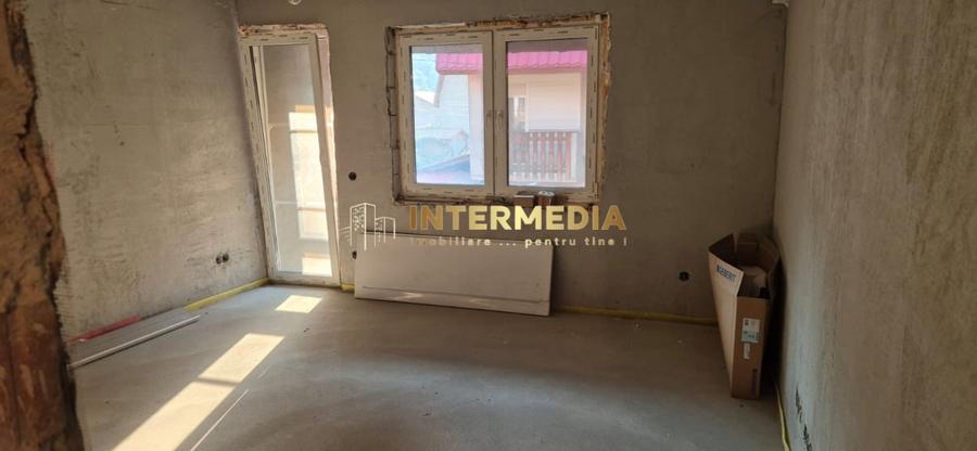 Apartament cu 2 camere decomandat în Șugag