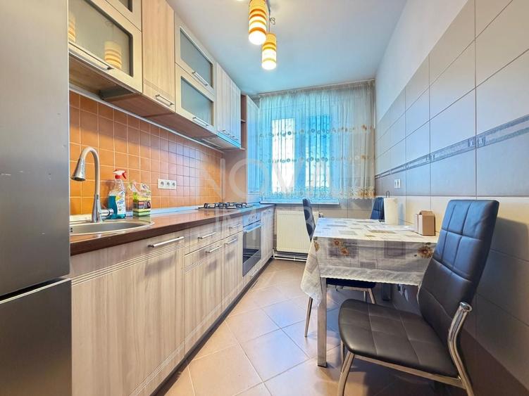 Apartament cu 3 camere decomandat, mobilat în Hipodrom 3