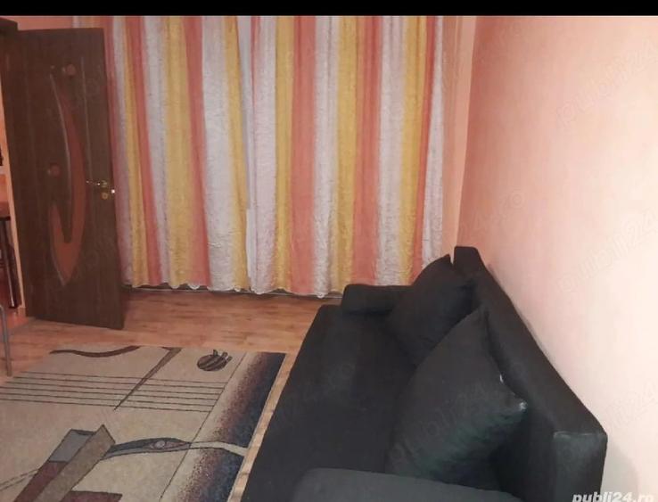 Garsonieră semidecomandată în Lipovei