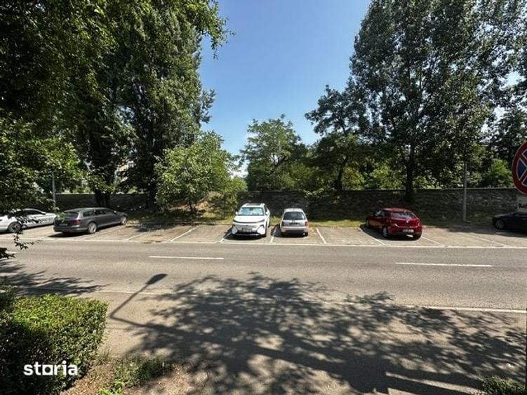 Apartament cu 3 camere decomandat în Iosia