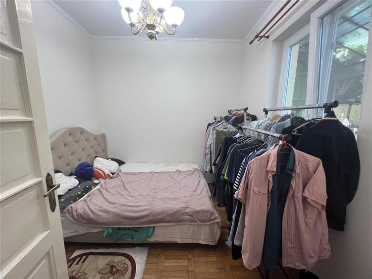 Casă individuală cu 5 camere cu Teren 250 Mp în Ultracentral