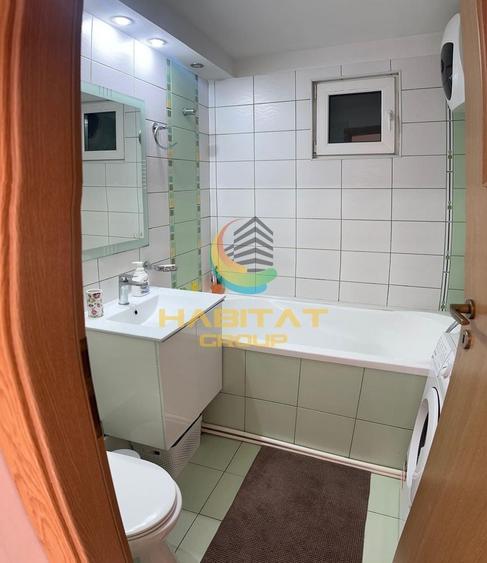 Apartament cu 4 camere semidecomandat, mobilat în Berceni