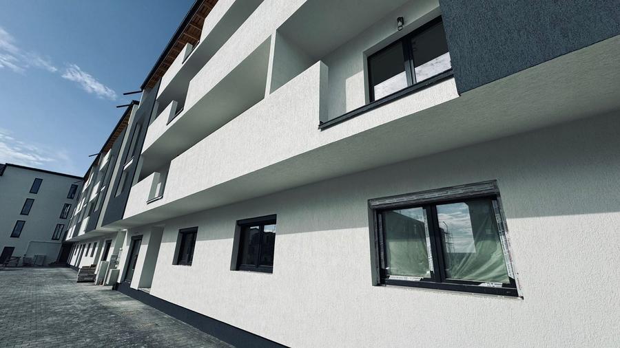 Apartament cu 2 camere decomandat în Hipodrom 3