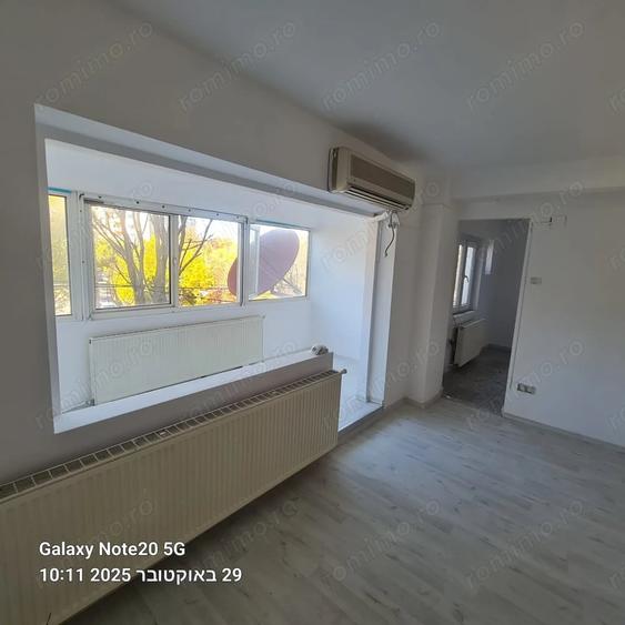 Apartament cu 3 camere decomandat în Tineretului
