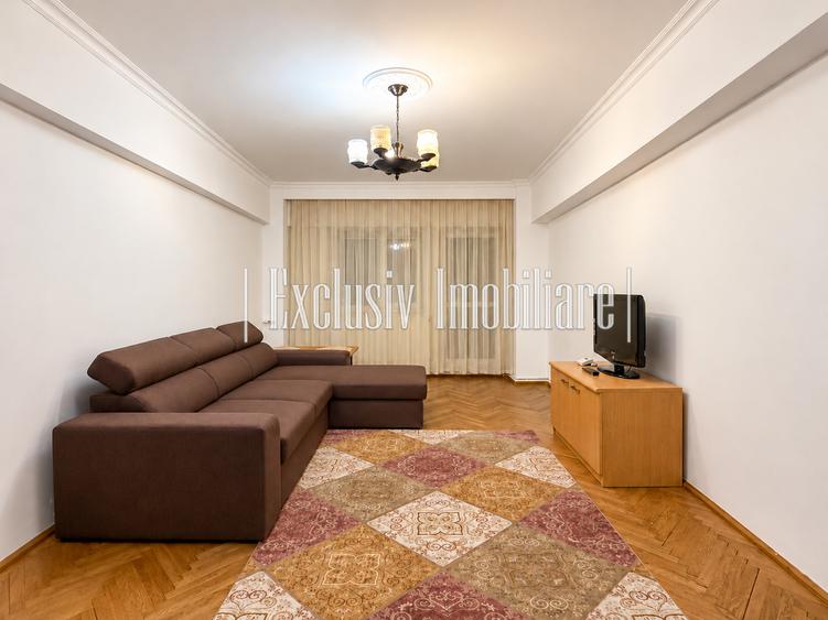 Apartament cu 3 camere în Tomis II