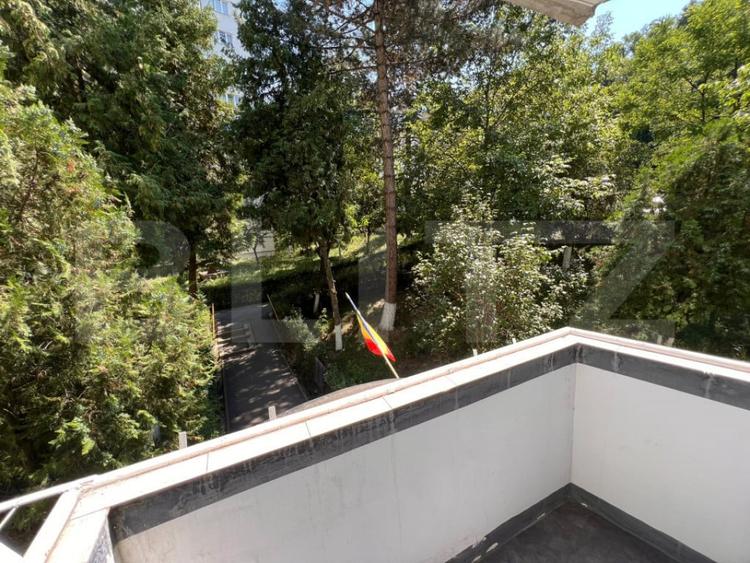 Apartament cu 2 camere decomandateMana?tur, zona Clab - 7