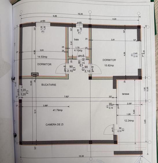 Casă cu 3 camere în Central