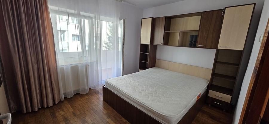 Apartament cu 3 camere decomandat în Baciu