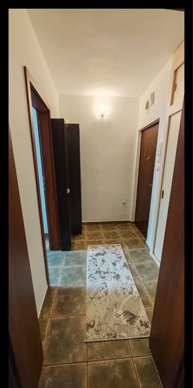 Apartament cu 2 camere semidecomandat în Calea București