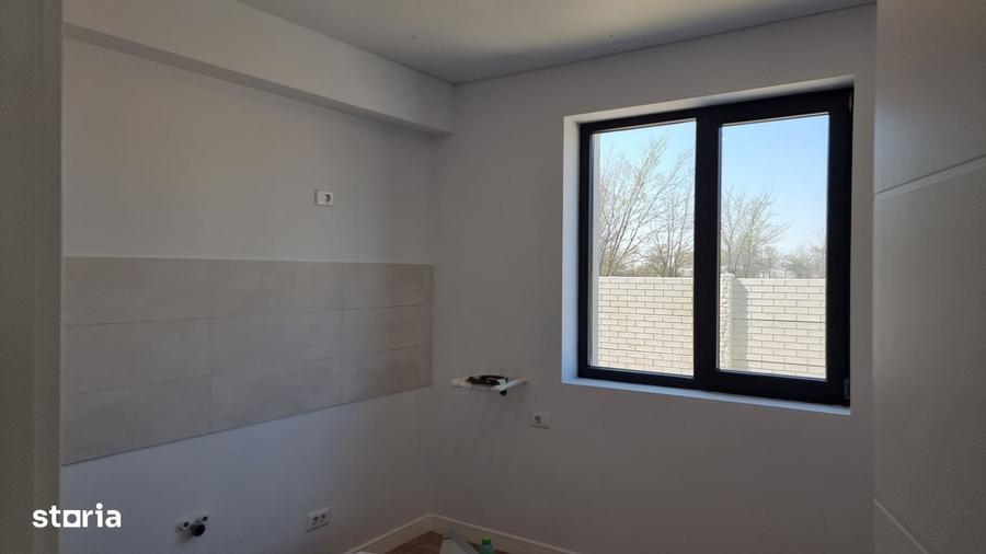 Casă cu 4 camere cu Teren 170 Mp în Central