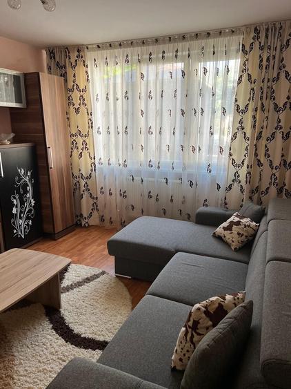 Apartament cu 2 camere decomandat în Dărmănești