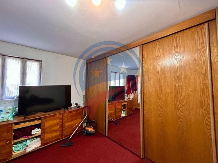 Apartament la casă, 2 camere + curte proprie, 85 mp – Str. C.D. Fortunescu - 1