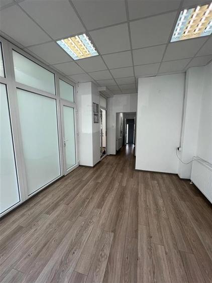 Spațiu comercial, de 160 mp, în Noua