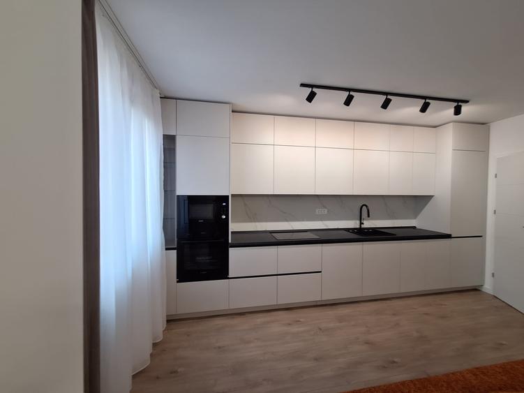 Apartament cu 2 camere decomandat, mobilat în Aradului