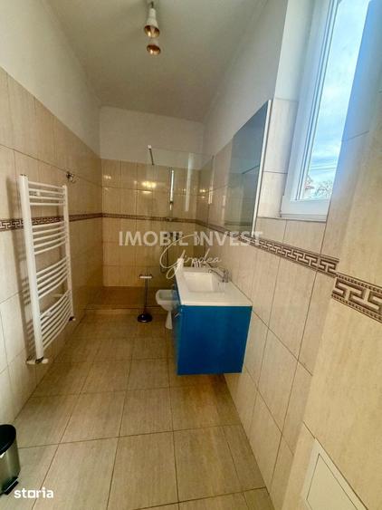 Casă cu 4 camere cu Teren 292 Mp în Central