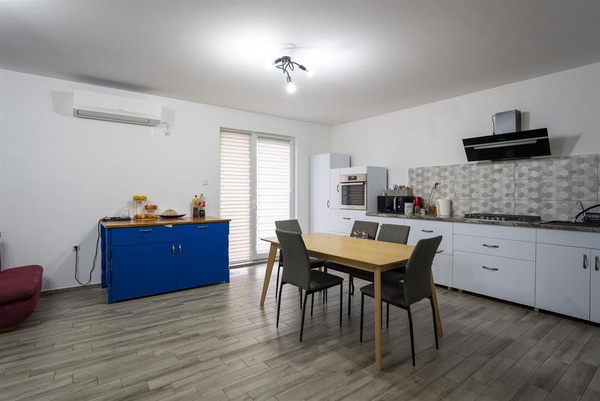 Casă individuală cu 4 camere decomandat cu Teren 408 Mp în Sântandrei