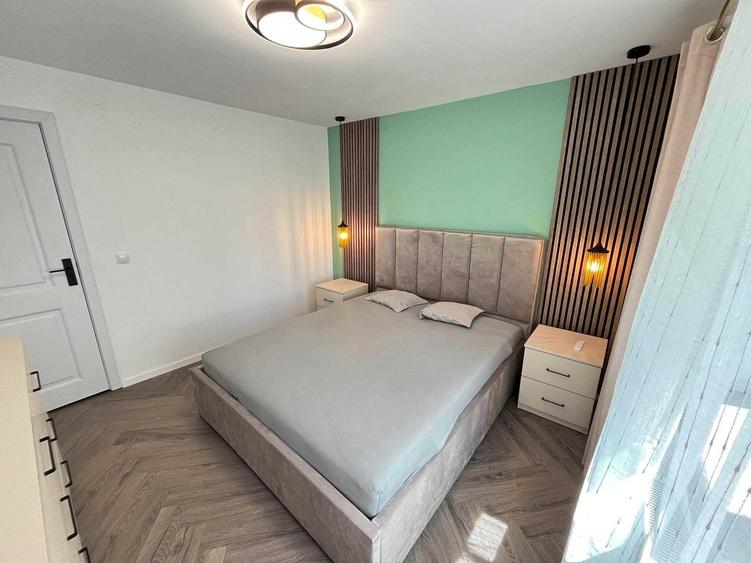 Apartament cu 3 camere decomandat în Zorilor
