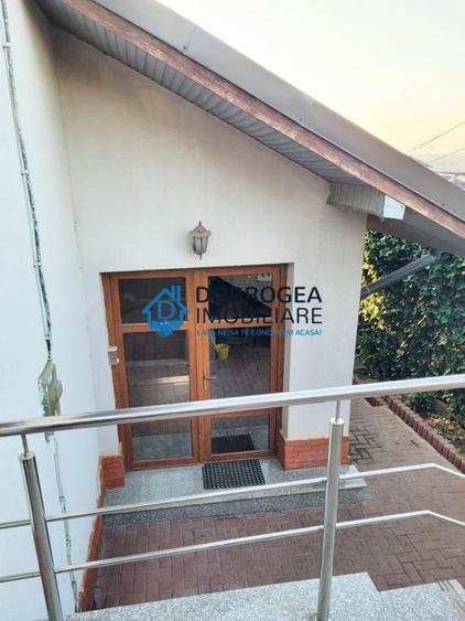Casă individuală cu 5 camere cu Canalizare în E3