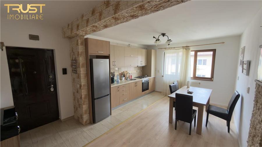 Apartament cu 2 camere decomandat în Florești