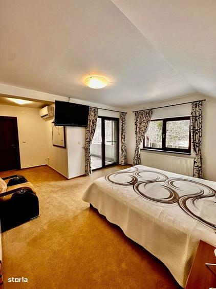 Casă cu 5 camere cu Teren 1200 Mp în Central