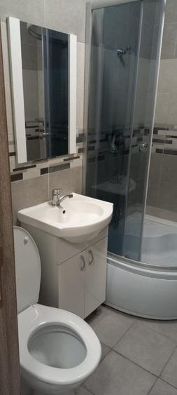 Apartament cu 4 camere semidecomandat în Unirii