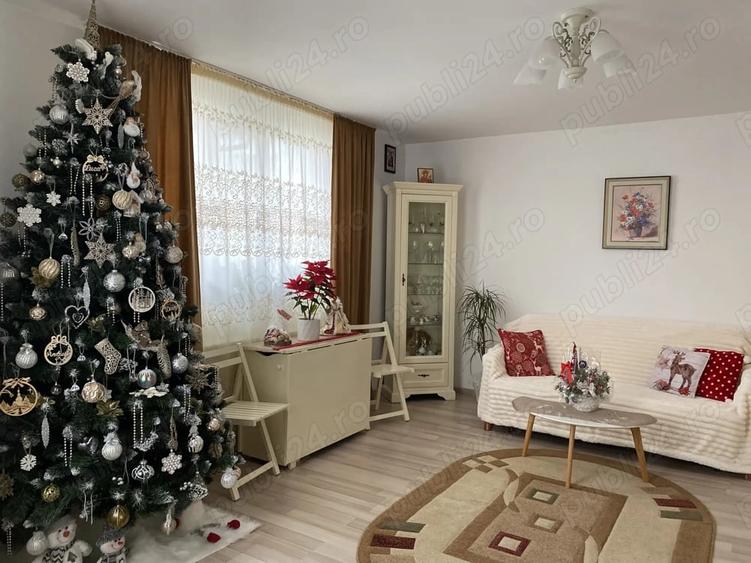Apartament cu 2 camere decomandat în Mărăței