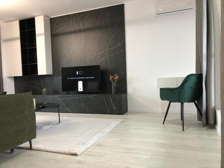 Apartament cu 2 camere decomandat în Lipovei