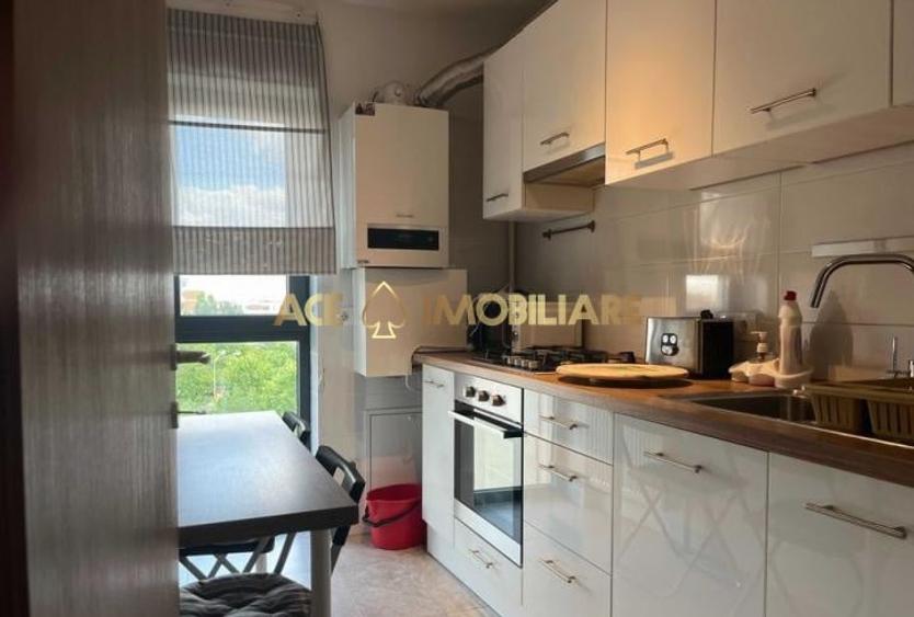 Apartament cu 2 camere decomandat, mobilat în Băneasa