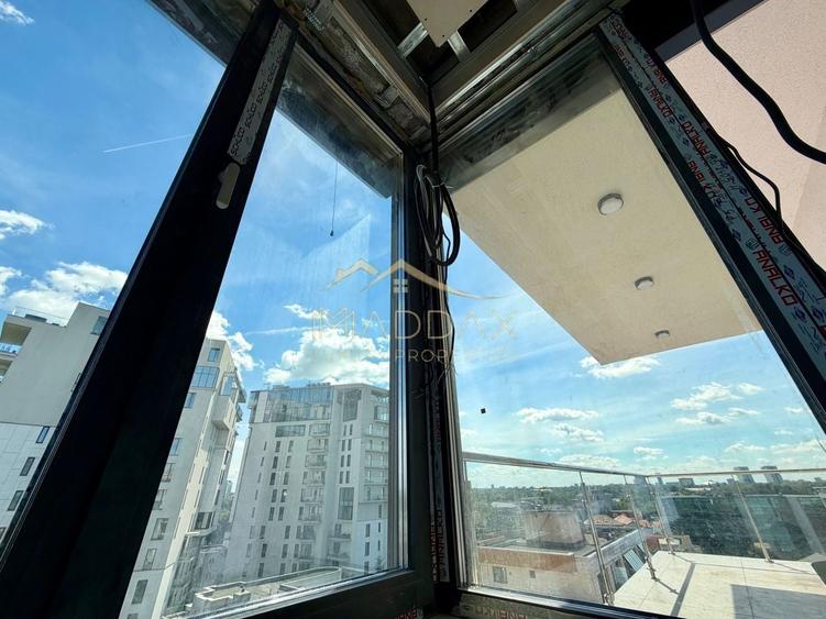 Apartament cu 5 camere decomandat în Herăstrău