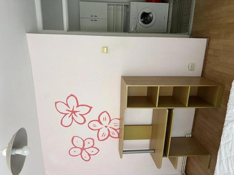 Apartament cu 3 camere decomandat în Canta