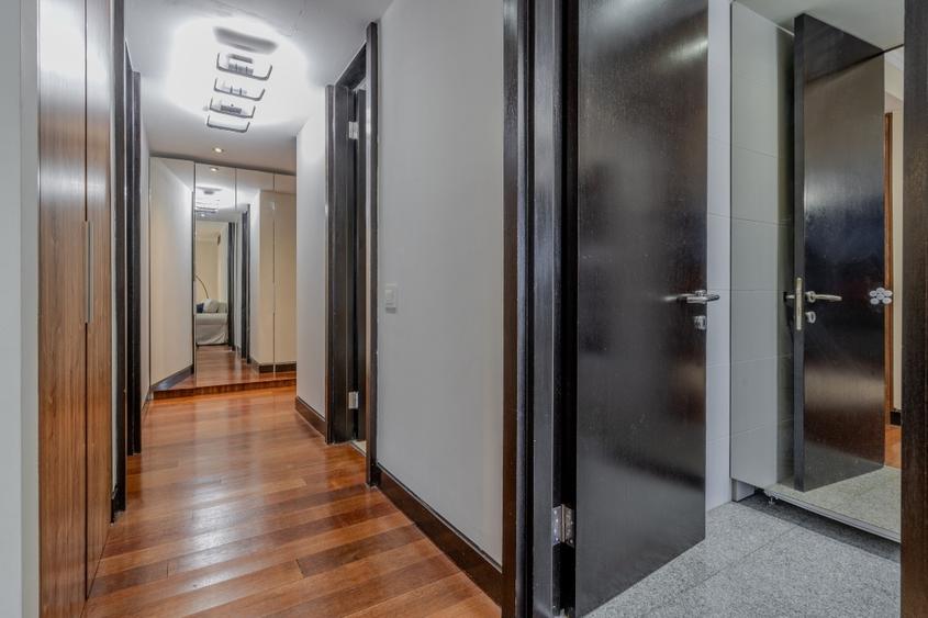 Apartament cu 2 camere decomandat, mobilat în Arcul de Triumf