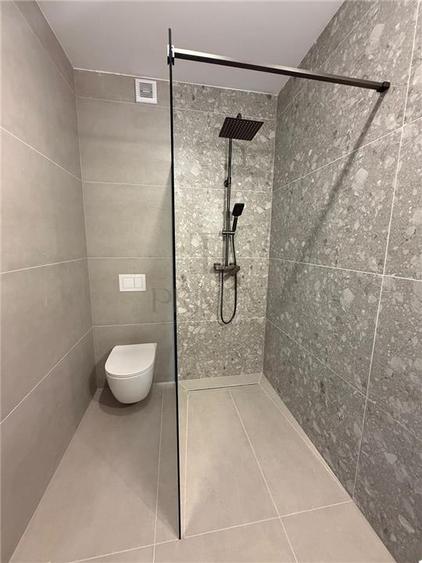 Apartament cu 3 camere decomandat în Torontalului