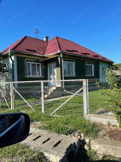 Casă cu 3 camere în Șintereag