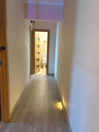 Apartament cu 3 camere decomandat, mobilat în Astra