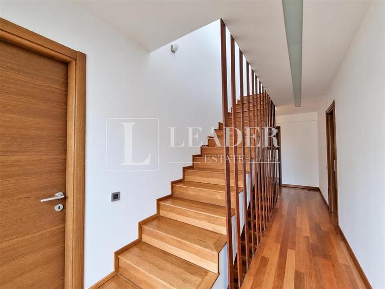 Duplex cu 5 camere cu Teren 400 Mp în Pipera