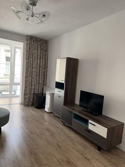 Apartament cu 2 camere decomandat în Cuza Vodă