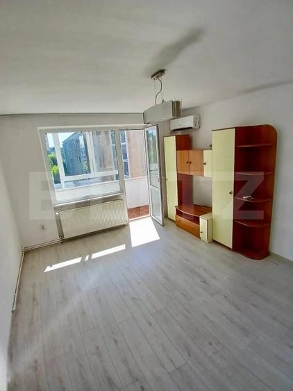 Apartament cu 2 camere 52 mp. semidecomandat, cu loc de parcare - 5