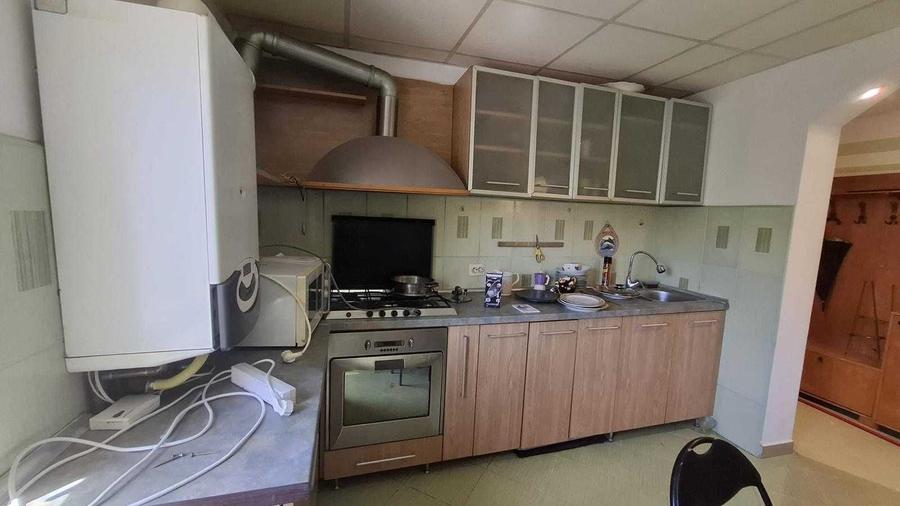 Apartament cu 2 camere semidecomandat în Dâmbovița