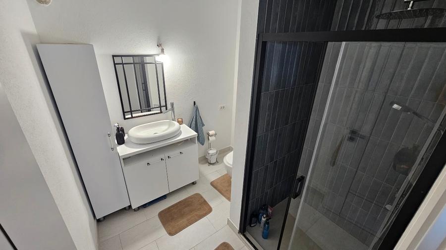 Casă individuală cu 5 camere cu Canalizare în Sânpetru