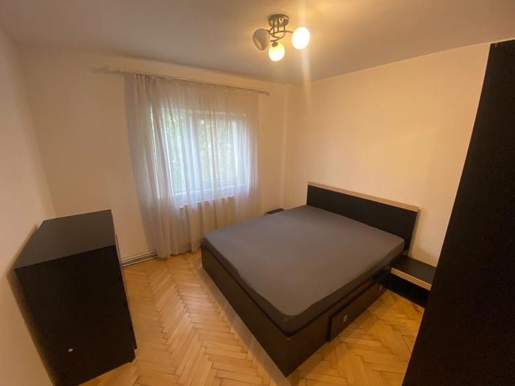 Apartament cu 2 camere decomandat în Plopilor