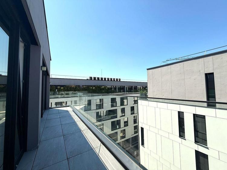 Apartament cu 4 camere, mobilat în Herăstrău