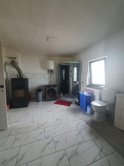 Casă individuală cu 2 camere cu Teren 5000 Mp în Nord