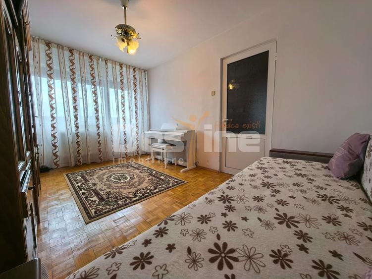 Apartament cu 2 camere decomandat, mobilat în Podul de Piatră