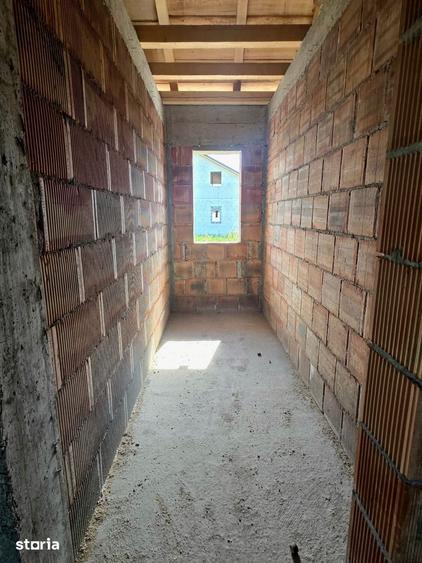 Casă cu 3 camere cu Teren 500 Mp în Central
