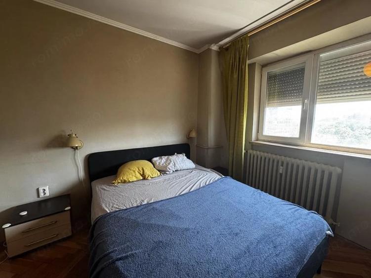 Apartament cu 3 camere decomandat în Circumvalațiunii