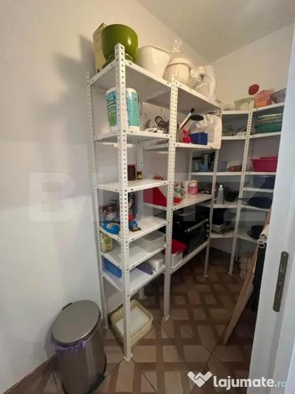 Casă cu 5 camere cu Teren 4400 Mp în Central