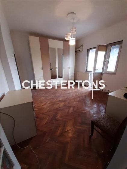Apartament cu 3 camere decomandat, mobilat în Unirii