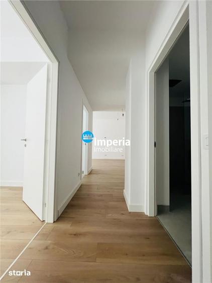 Apartament cu 3 camere decomandat în Zona industrială